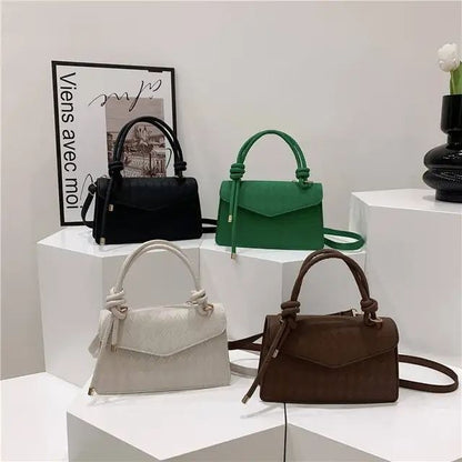 Cartera de mujer varios modelos  AMC-1443